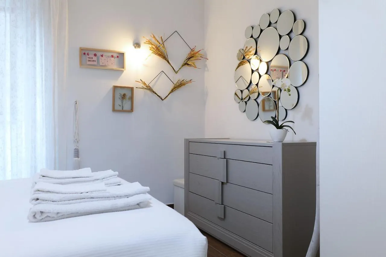 Mila Apartments Battista Milan